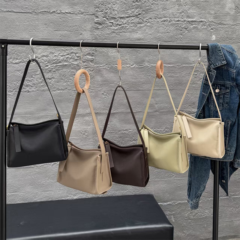 Ženska torbica ispod pazuha od prave kože, 2025 novi stil jastučića, za svakodnevno nošenje, preko ramena ili crossbody, vrhunska koža