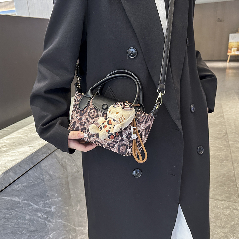 2025 nova lagana luksuzna torbica od velura s drakom ugradom i leopard uzorkom, nošenje u ruci/na ramenu/crossbody, kontrast boja