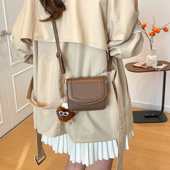 Ženska luksuzna torba, proljeće 2026 - Crossbody torba, elegantan minimalistički dizajn za svakodnevnu upotrebu