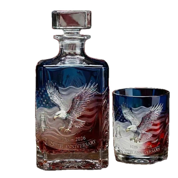 Set decantor din sticlă borosilikată cu motiv de vultur, sticlă de whisky și pahare de vin – ediție aniversară