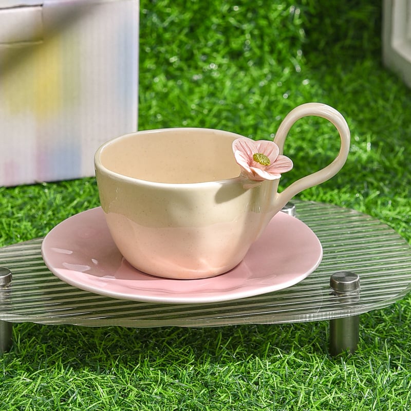 Set cești de cafea cu farfurioară, flori tridimensionale, ceramică lucrată manual, design elegant