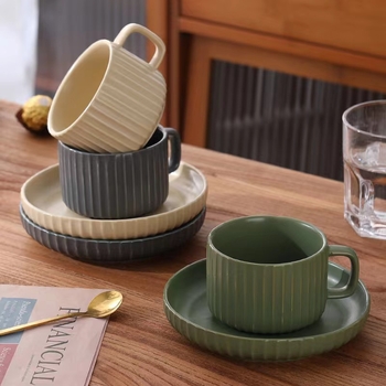 Ceașcă de cafea ceramică cu farfurioară, în stil european, culoare macaron, set cu linguriță