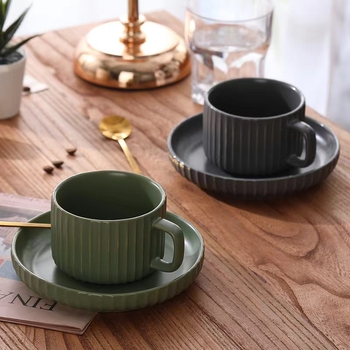 Ceașcă de cafea ceramică cu farfurioară, în stil european, culoare macaron, set cu linguriță