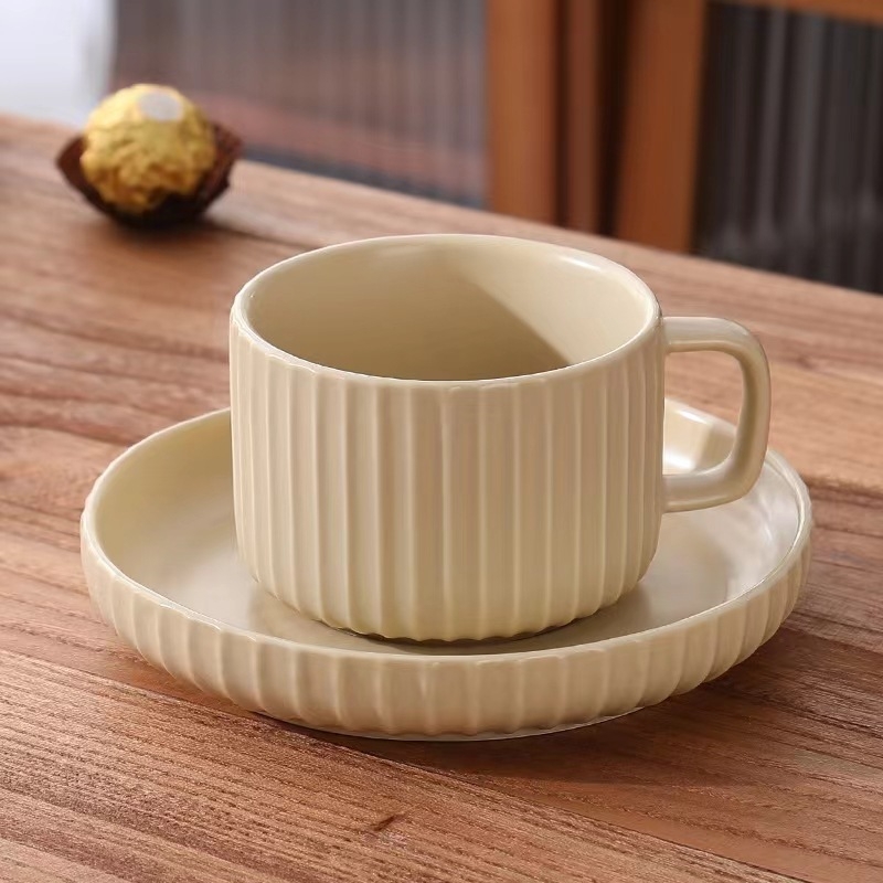 Ceașcă de cafea ceramică cu farfurioară, în stil european, culoare macaron, set cu linguriță