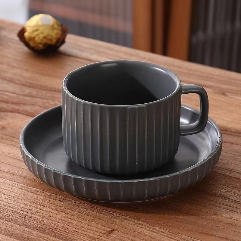 Ceașcă de cafea ceramică cu farfurioară, în stil european, culoare macaron, set cu linguriță