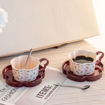 Set cești de cafea și farfurioară în formă de cireș, design delicat în formă de petale, pentru ceaiul de după-amiază la birou