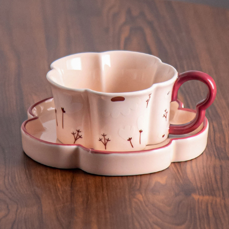 Set cești de cafea și farfurioară în formă de cireș, design delicat în formă de petale, pentru ceaiul de după-amiază la birou