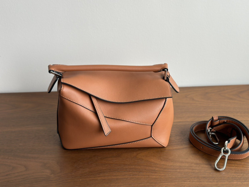 Geometrijska ženska torbica srednje veličine, visoka kvaliteta, velika zapremina, minimalistički stil, za rameno i crossbody