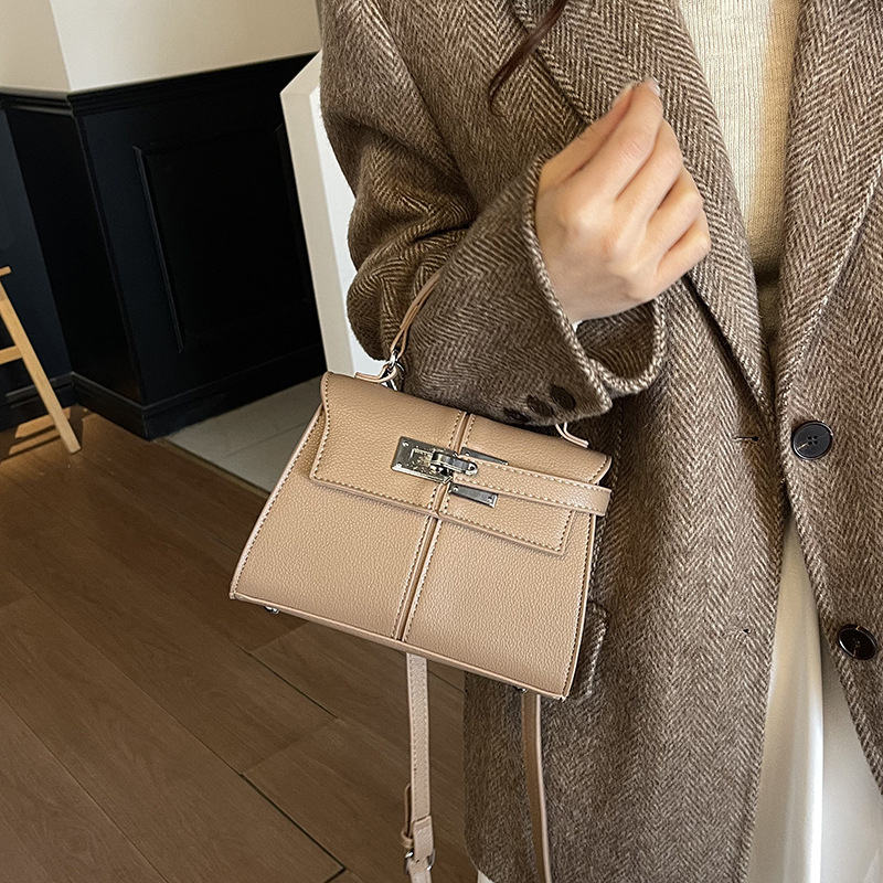 Ženska mini kvadratna crossbody torba, Kelly stil, korejski utjecaj, platinski završetak