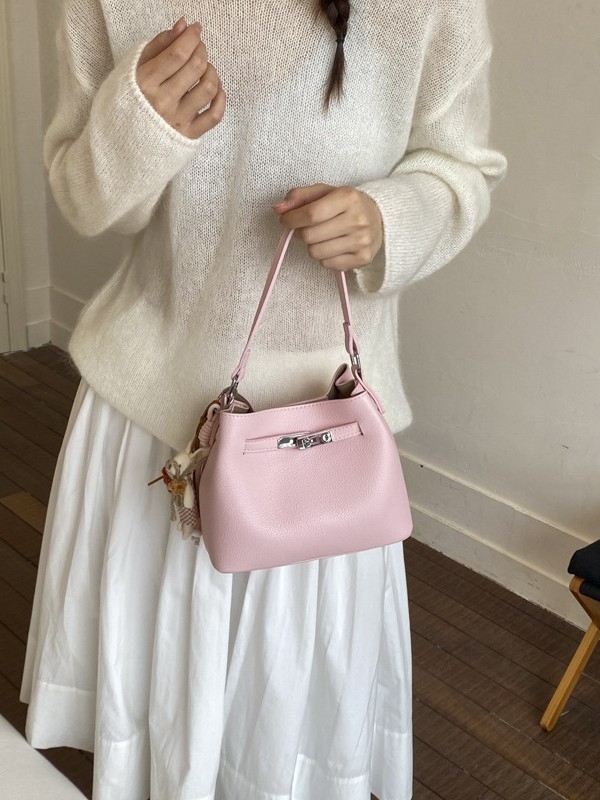 Proljetna ženska torbica Kelly u korejskom stilu, novi model 2026, jednostavna i elegantna, za nošenje preko ramena ili crossbody