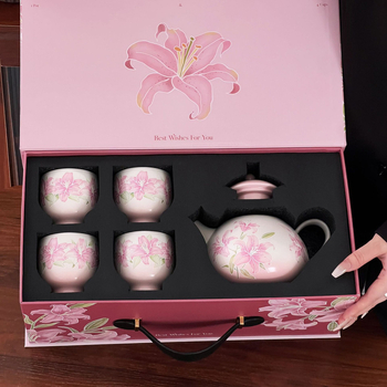 Shang En set de ceai ceramic pentru uz casnic, cutie cadou, design reliefat cu crini, culoare sub glazură, pachet cu șase seturi, stil retro elegant