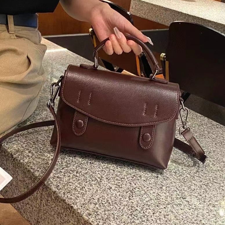 Ženska torbica od prave kože, koža goveđeg prvog sloja tretirana biljnom, poštanska torba, mekana koža, kvadratnog oblika, casual torba za rame, Cambridge stil