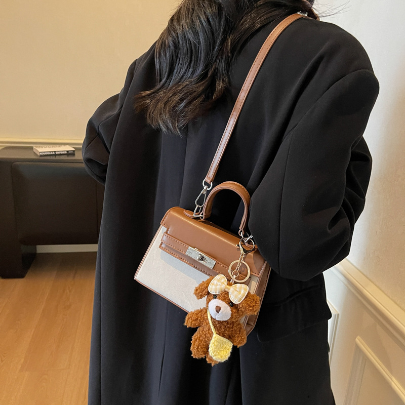 Ženska torbica preko ramena, ljeto 2025, retro nišni dizajn, platinska Kelly torba crossbody