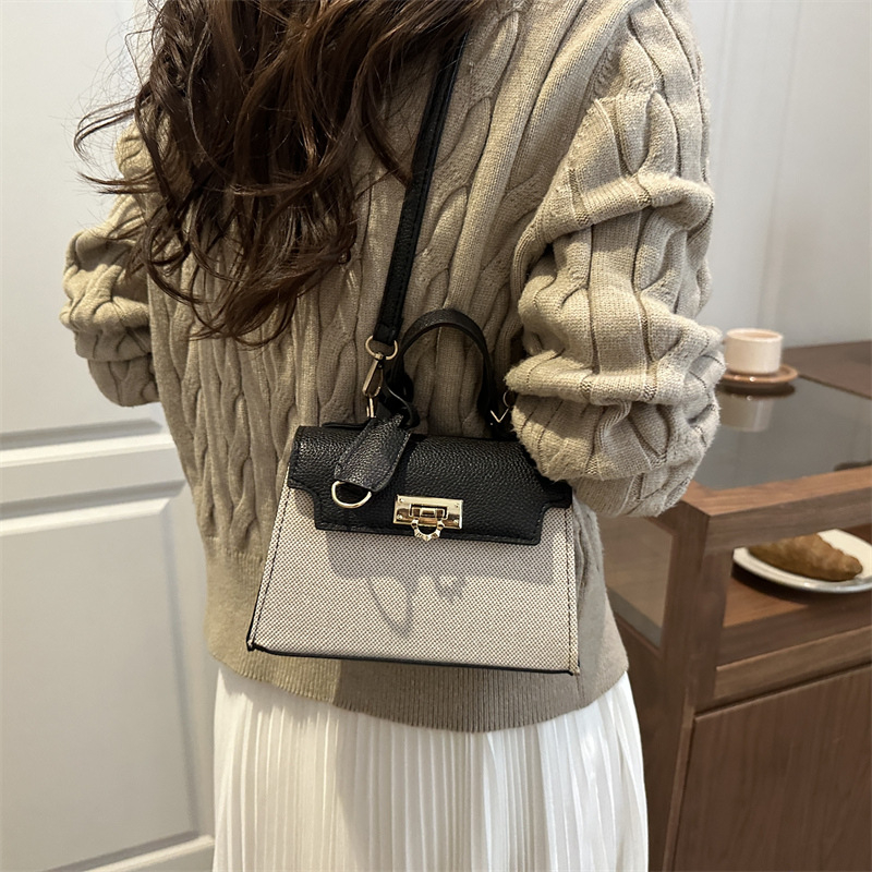 Ženska Kelly torbica – crossbody, dizajn color-block, gradski stil, srednja veličina