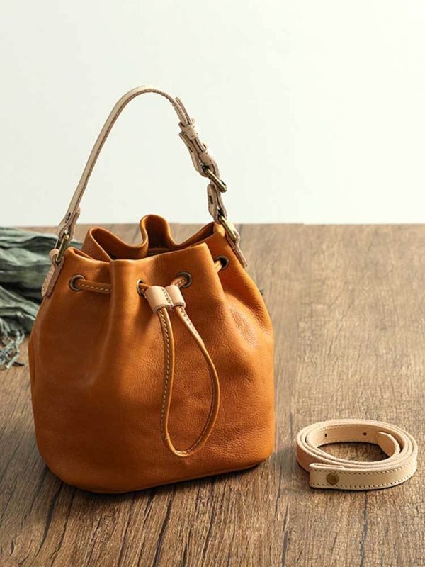 Torba bucket od prave kože, vintage, ručno izrađena, koža obrađena biljnim postupkom, resica, minimalistička crossbody torba 21030