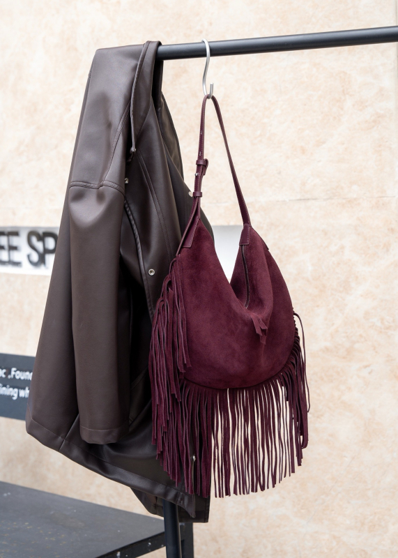 Torba s nišnim dizajnom: ljeto 2025, ženska retro torba s resicama, crossbody tote od prave kože