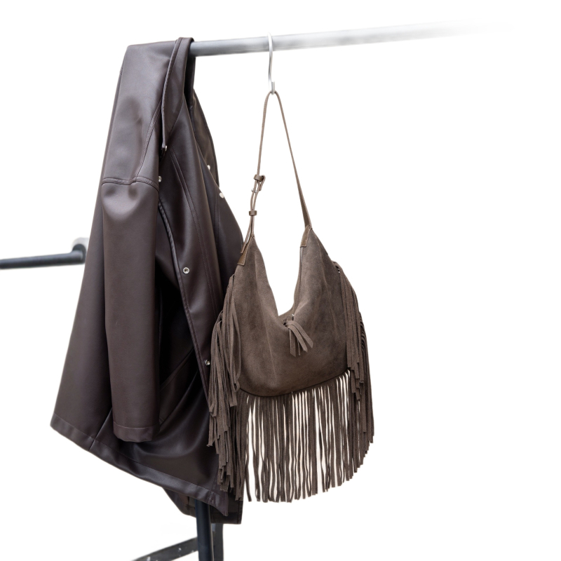 Torba s nišnim dizajnom: ljeto 2025, ženska retro torba s resicama, crossbody tote od prave kože