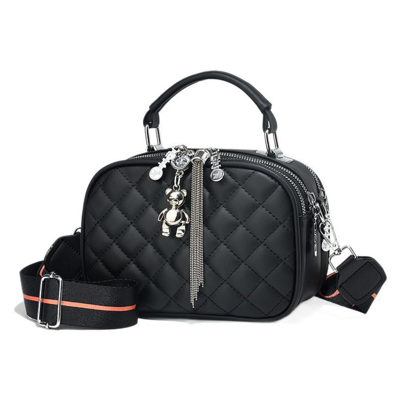 Ženska torbica s dijamantnim šavom, privjesak medvjedić i resica, tri pretinca, crossbody naramenica