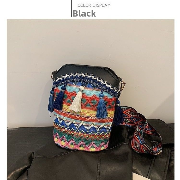 Okay mini bucket torbica za žene sa širokom naramenicom, etnički privjesak, od sintetičke kože