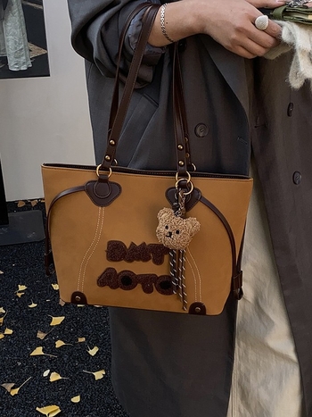 Ženska tote torba, velika kapaciteta, čvrsto dno, trodimenzionalni oblik, korejski stil, svestrana torba za rameno, vrhunski dojam, retro torba s slovima