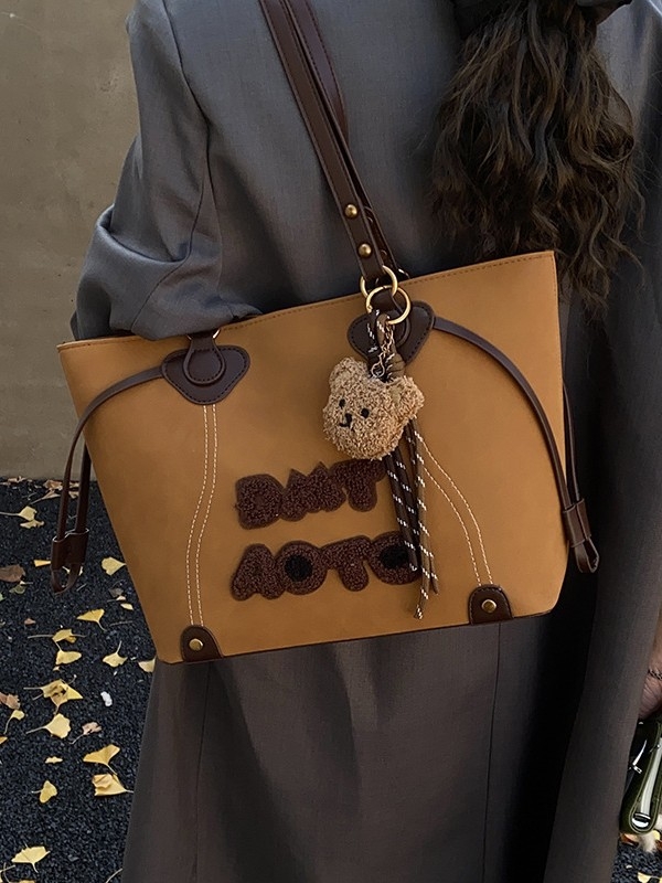 Ženska tote torba, velika kapaciteta, čvrsto dno, trodimenzionalni oblik, korejski stil, svestrana torba za rameno, vrhunski dojam, retro torba s slovima