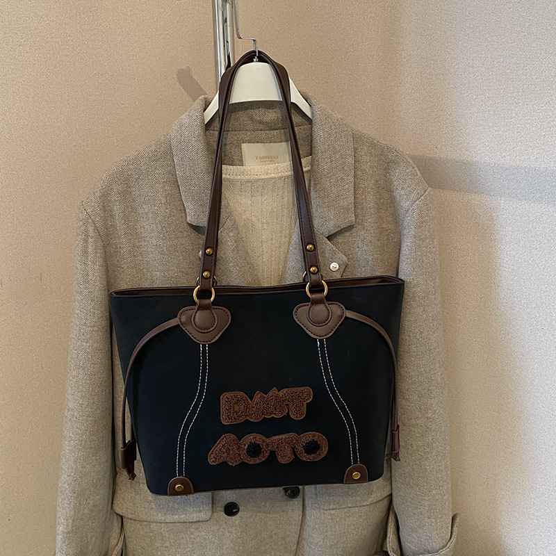 Ženska tote torba, velika kapaciteta, čvrsto dno, trodimenzionalni oblik, korejski stil, svestrana torba za rameno, vrhunski dojam, retro torba s slovima