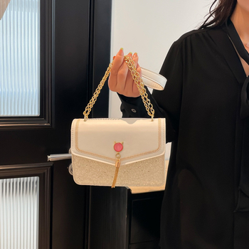 Ženska mini kvadratna torba preko ramena s pailetama, moderan patchwork i resice, retro stil