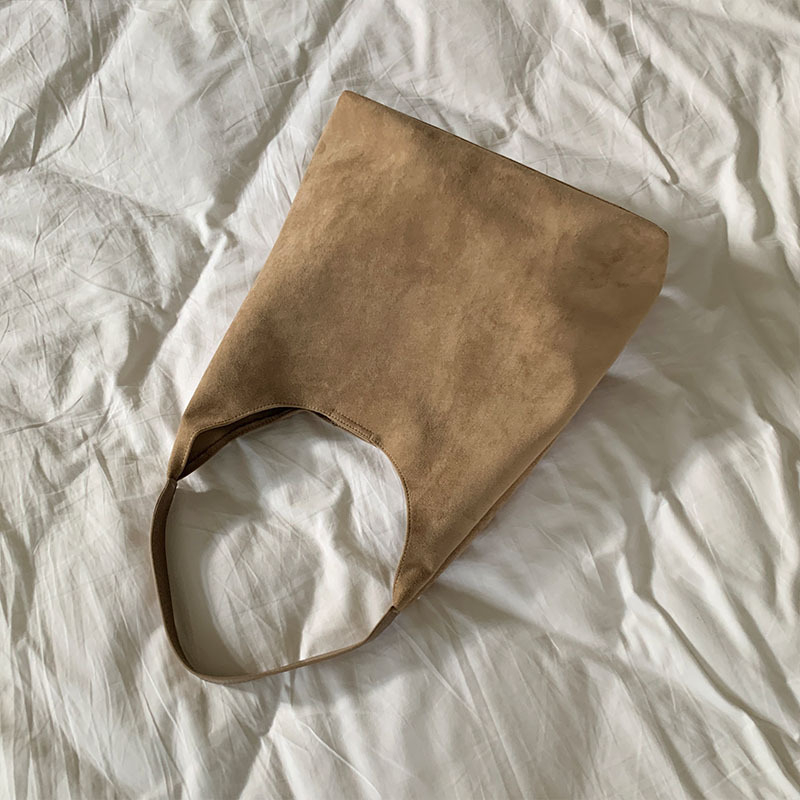 Ženska bucket-torba s velikim kapacitetom, međunarodna verzija, jesen moda, svestrana torba za svakodnevne obaveze preko ramena