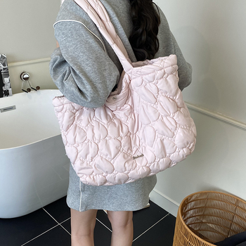 Ženska torba velikog kapaciteta, casual stil, torba preko ramena s vezenim srcem