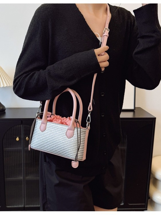 Ženska torba od slame, pletena — u stilu šume, za ramensku i crossbody za plažu, praktična, moderna i elegantna