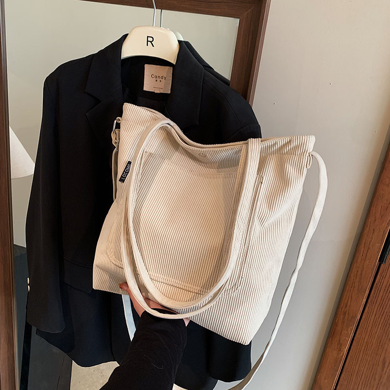 Torba velikog kapaciteta u korejskom stilu, svakodnevna modna torba za rame i crossbody, tote, kolekcija jesen-zima 2024.