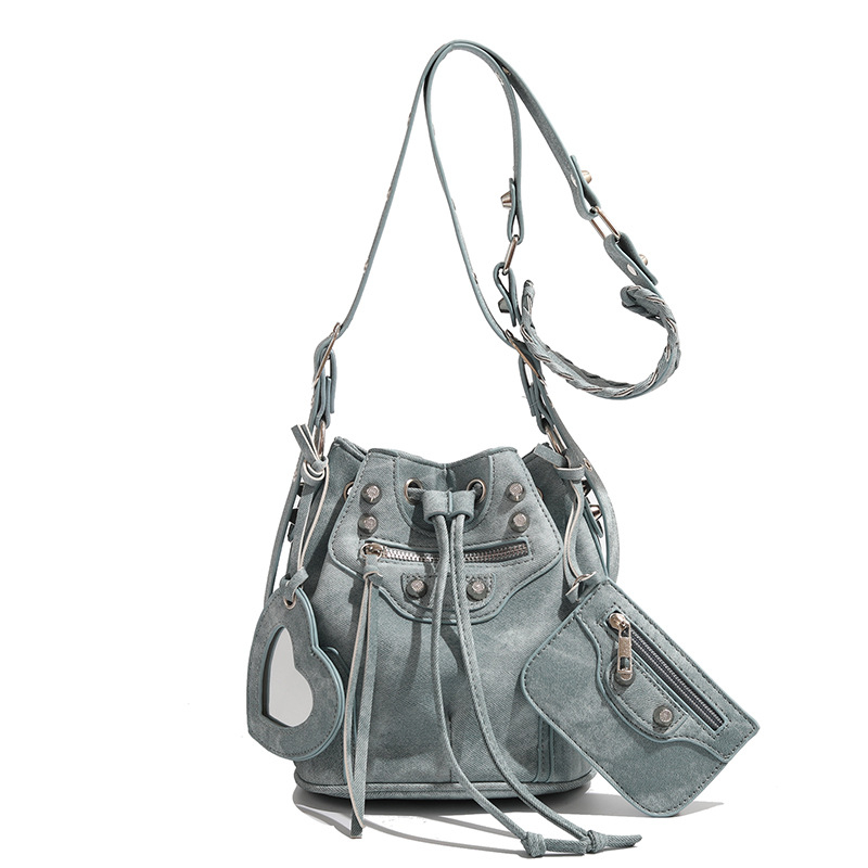 Nova ženska torba s šnimom u bucket stilu, s zakovicama, moto stil, trodijelni set, široka naramenica za ramena, crossbody.