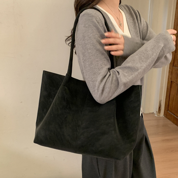 Torba tote velike kapacitete za posao i svakodnevnu upotrebu, jesen-zima 2025, ženski casual minimalistički ramenski model