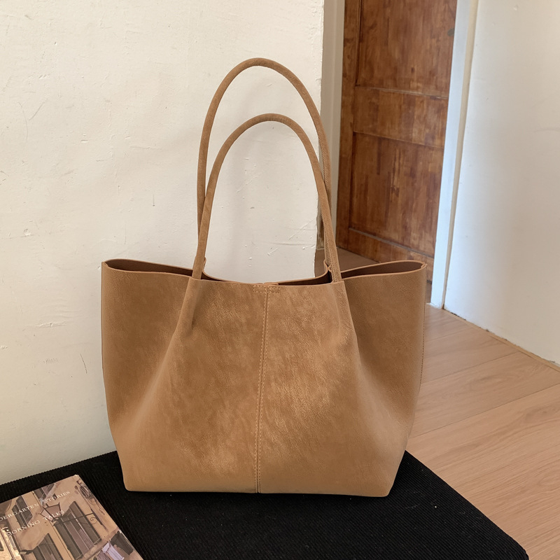 Torba tote velike kapacitete za posao i svakodnevnu upotrebu, jesen-zima 2025, ženski casual minimalistički ramenski model