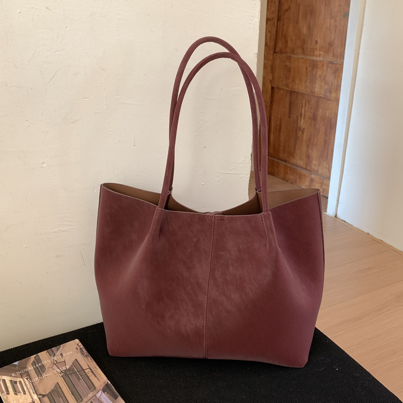 Torba tote velike kapacitete za posao i svakodnevnu upotrebu, jesen-zima 2025, ženski casual minimalistički ramenski model