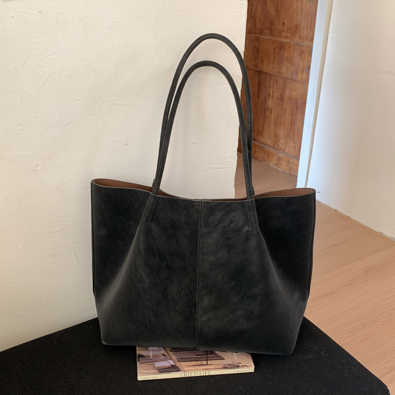Torba tote velike kapacitete za posao i svakodnevnu upotrebu, jesen-zima 2025, ženski casual minimalistički ramenski model