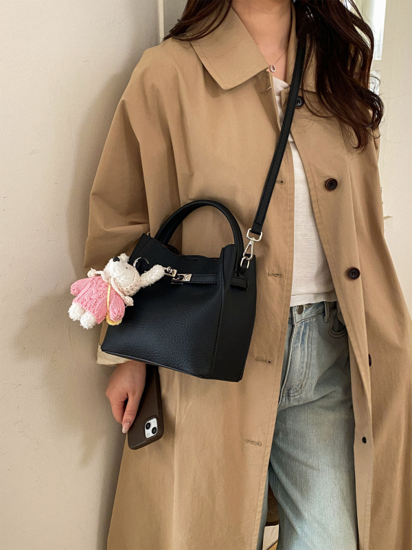 Ženska bucket torba u korejskom stilu s lychee uzorkom, za svakodnevnu uporabu, s jednom naramenicom i crossbody, moderan i minimalistički dizajn, model 2026