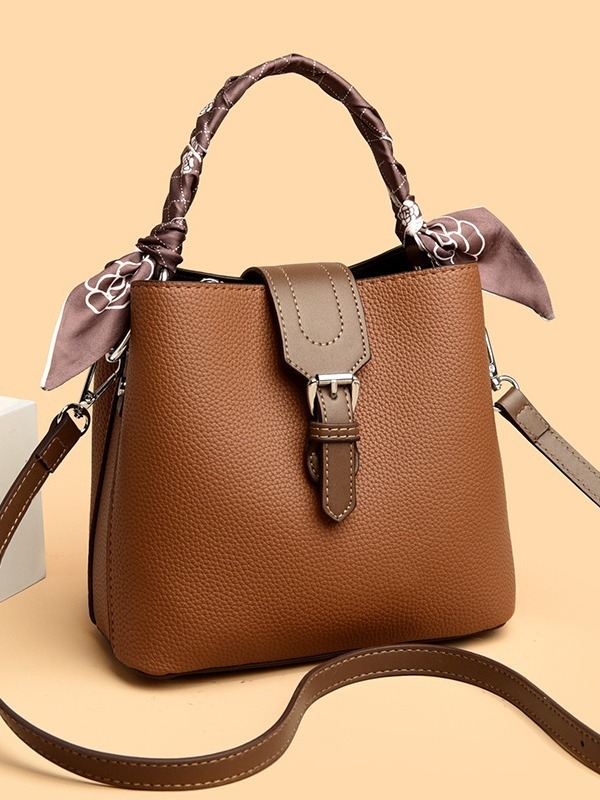 Nova ženska torba tipa kanta 2025, s naramenicom za crossbody, velika kapaciteta, retro europski i američki stil