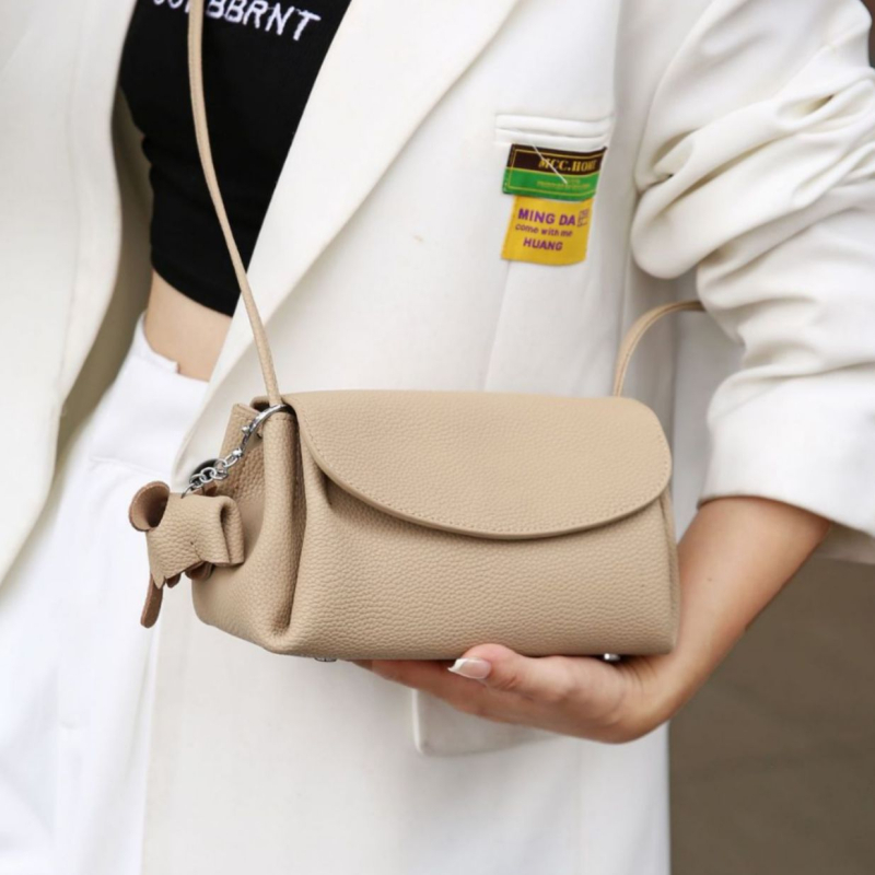 Ženska torba od vrhunske kože bivola, moderna i svestrana za ljeto, crossbody torba u obliku školjke s tri pretinca, prava koža, model Mali Slon