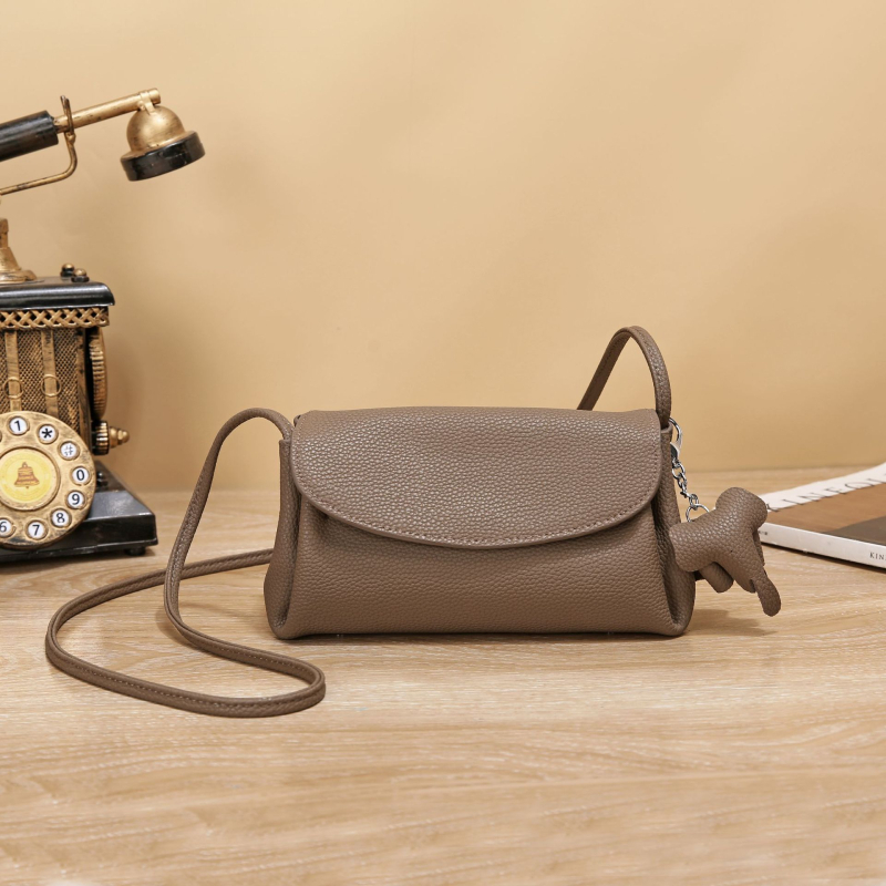 Ženska torba od vrhunske kože bivola, moderna i svestrana za ljeto, crossbody torba u obliku školjke s tri pretinca, prava koža, model Mali Slon