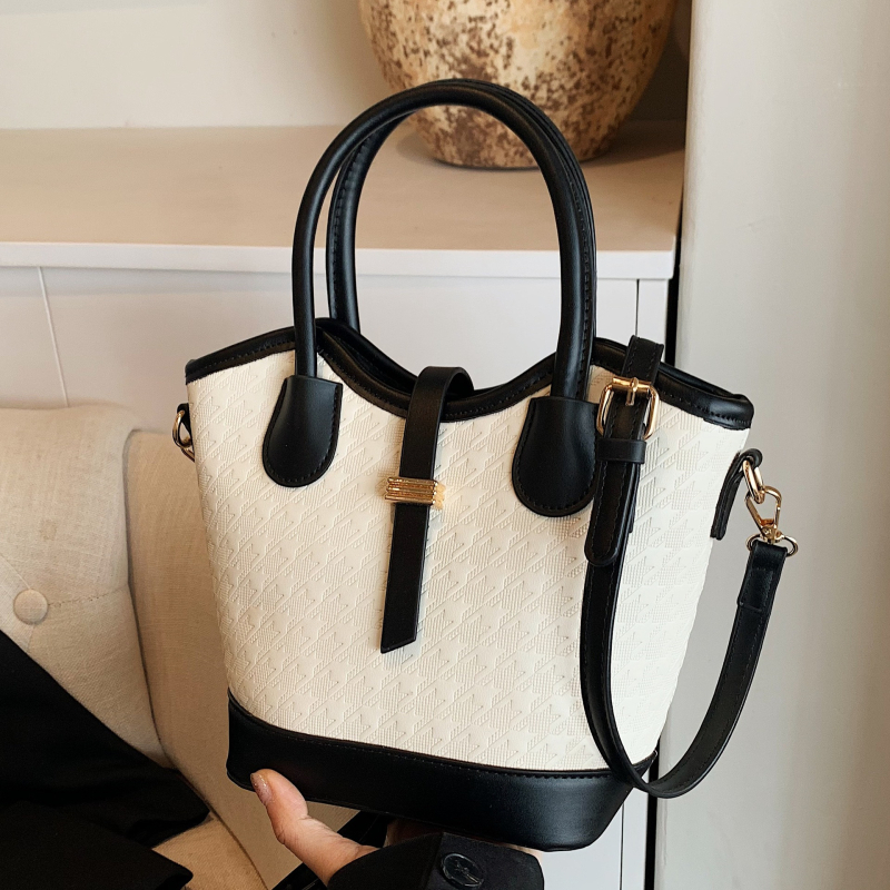 Ženska torbica tipa kanta s blokovima boja, corduroy materijal, ljetni model 2025, svestrana crossbody torba