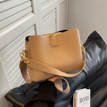 Ženska bucket torba, proljeće 2025 — jednostavna, moderna, crossbody za svakodnevnu upotrebu