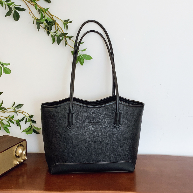 PU tote torba srednje veličine s teksturiranom površinom, crossbody u bucket stilu, kontrastne boje