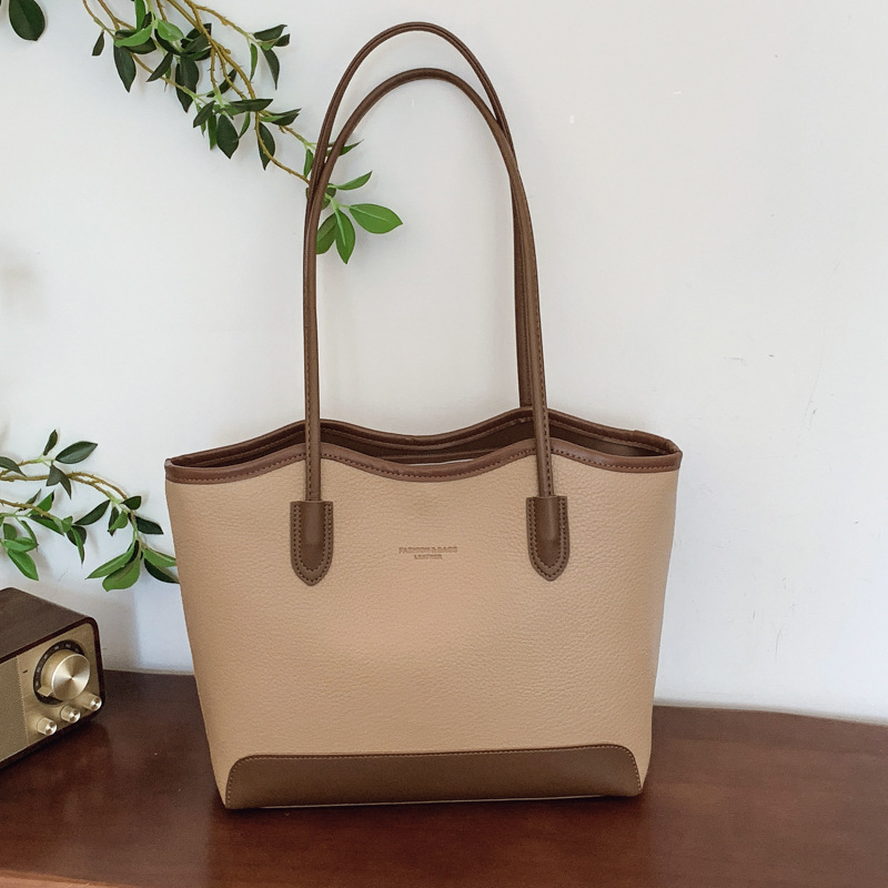 PU tote torba srednje veličine s teksturiranom površinom, crossbody u bucket stilu, kontrastne boje
