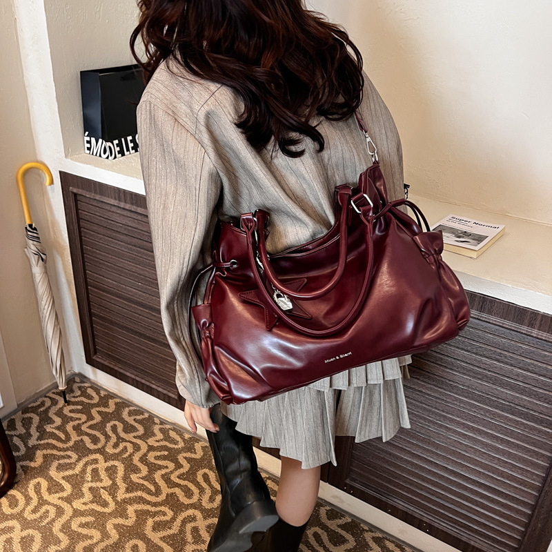 Velika retro torba za žene, jesen-zima 2026, casual crossbody tote s teksturiranom površinom
