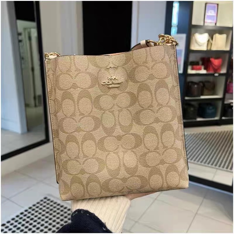Koujia Mollie22 bucket torba – klasični monogram, jesen 2024, srednja veličina, PVC