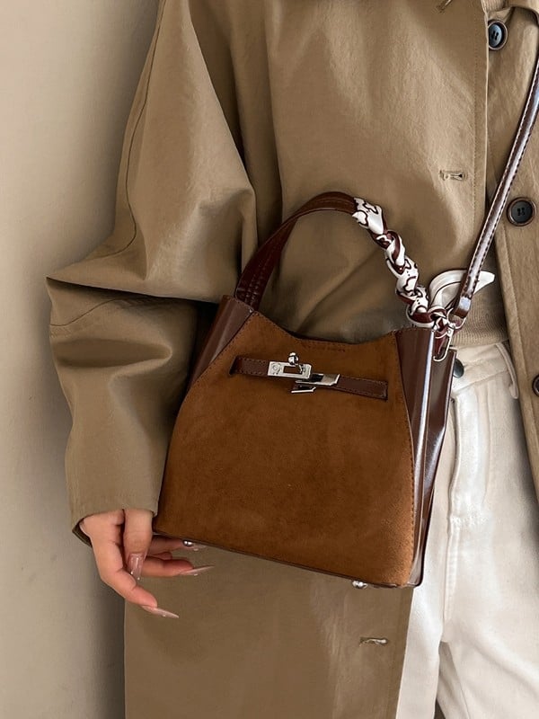 Ženska mat retro bucket torba, model 2026, visokokvalitetna dnevna crossbody torba za rameno