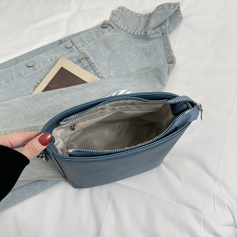 Ženska bucket torba, 2026 – moderan i svestran dizajn, preko ramena i crossbody, široka naramenica, PU koža