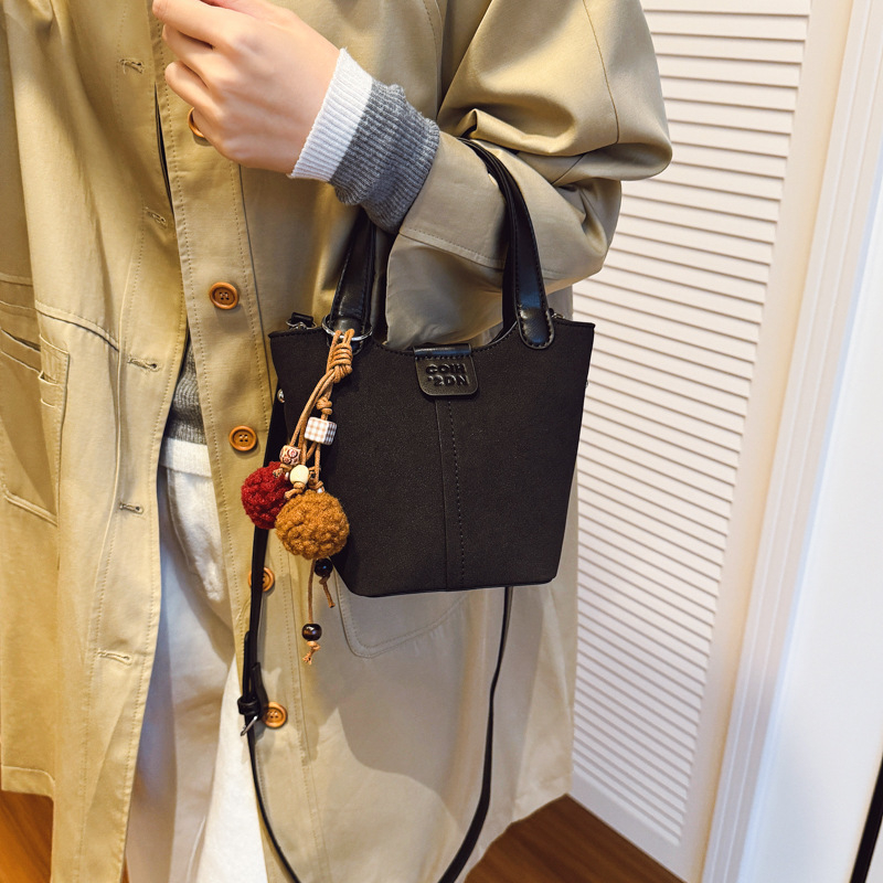 Ženska torba od velura u stilu kante, srednje veličine, za svakodnevnu upotrebu, na rame ili crossbody