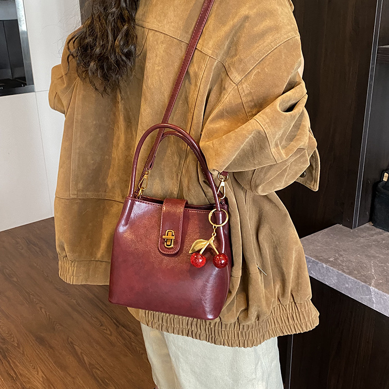 Ženska bucket torba, lagani luksuzni dojam, retro stil, crossbody za svakodnevnu upotrebu